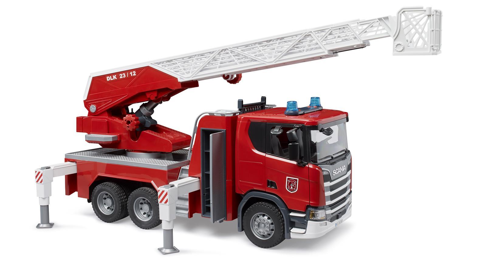 BRUDER Scania Super 560R Feuerwehr mit Drehleiter, Wasserpumpe, L+S Modul