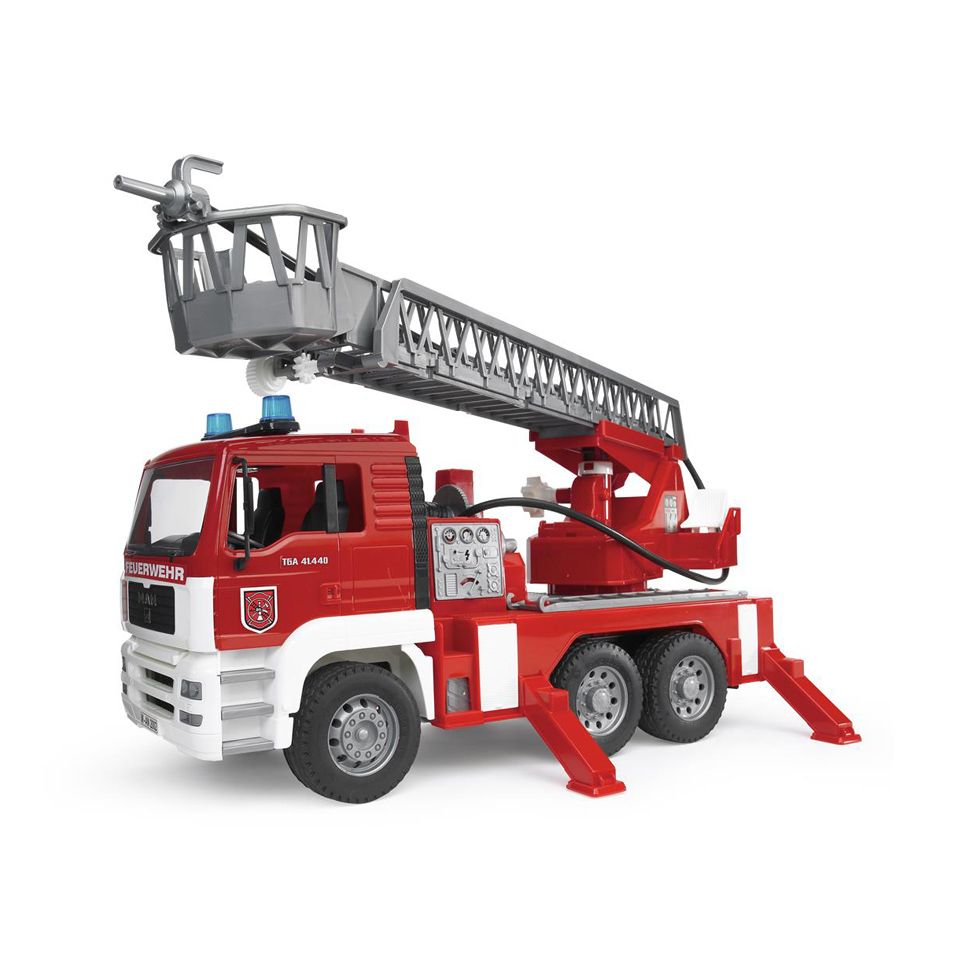 Bruder MAN Feuerwehr mit Drehleiter+Wasserpumpe